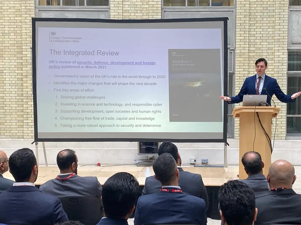 Al Hynes presenting strategic analysis to a professional audience